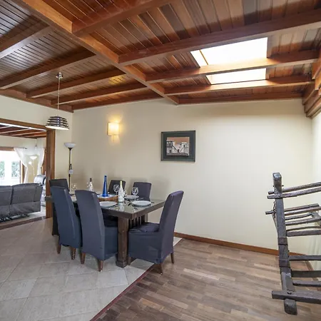 Sophisticated Lanzarote Mervella 4 Bedrooms Spacious Terrace Area Private Pool Πλάγια Μπλάνκα