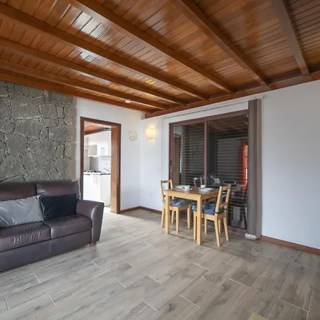 Sophisticated Lanzarote Mervella 4 Bedrooms Spacious Terrace Area Private Pool Βίλα *